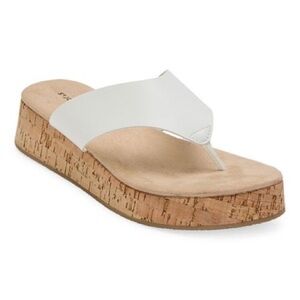 St. John's Bay Women's Cream Sandals